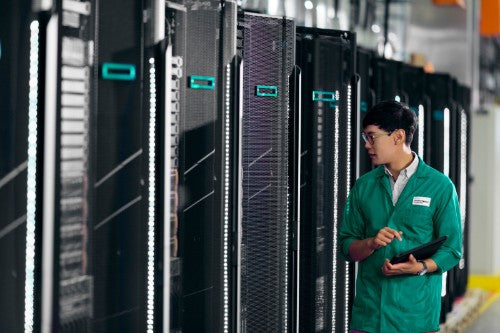 HPE Aruba Networking EdgeConnect 10150/10170 1.6TB Network Memory Drive Kit